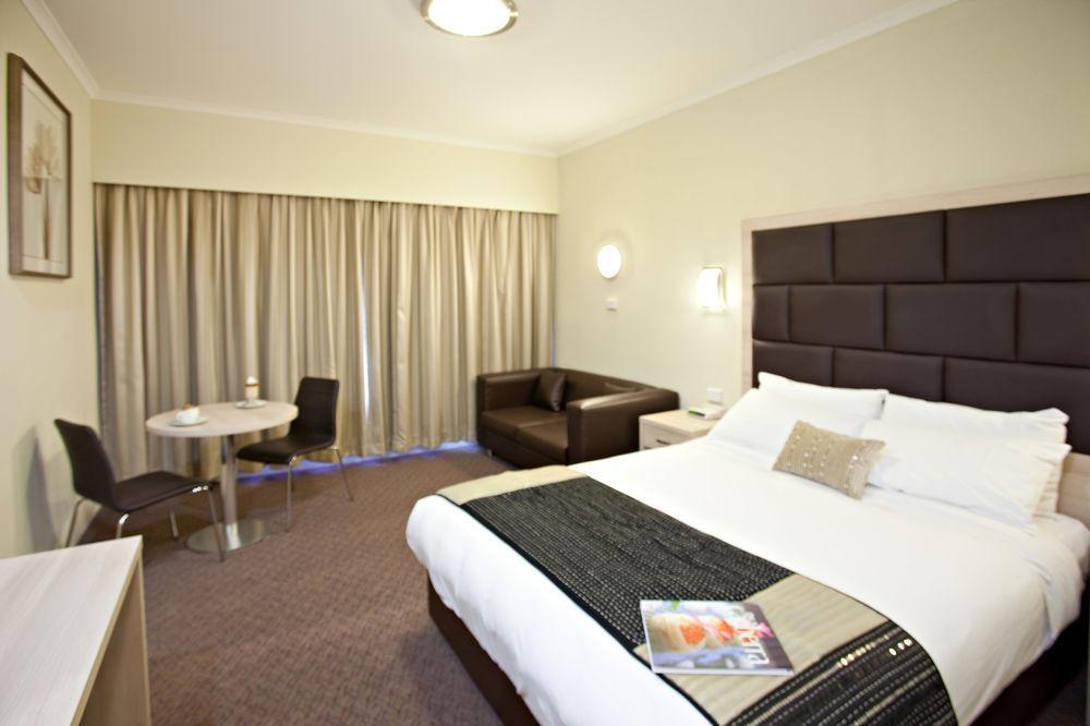 Garden City Hotel, Best Western Signature Collection Канберра Екстер'єр фото