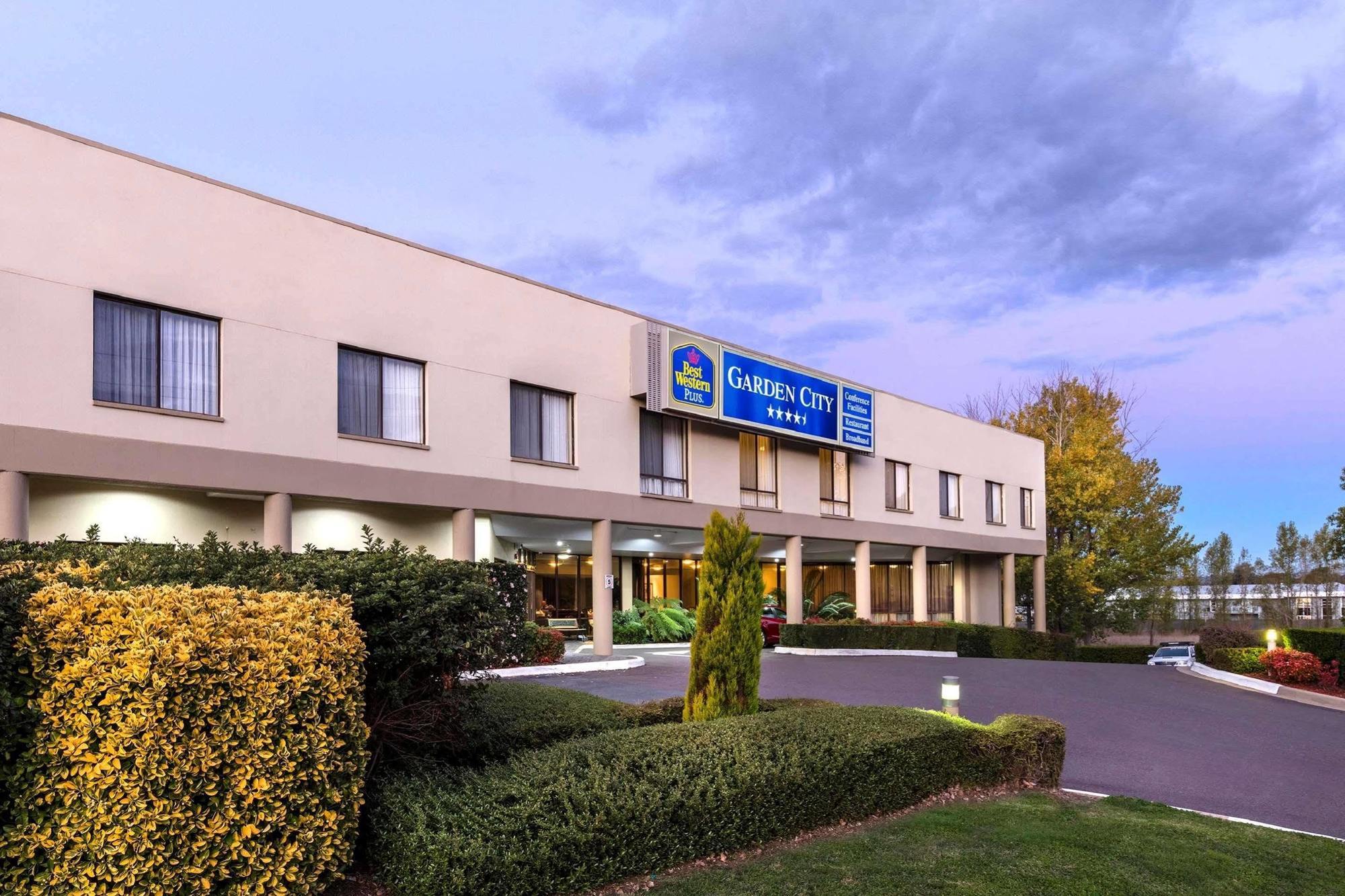Garden City Hotel, Best Western Signature Collection Канберра Екстер'єр фото